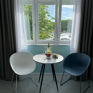 A-more Split