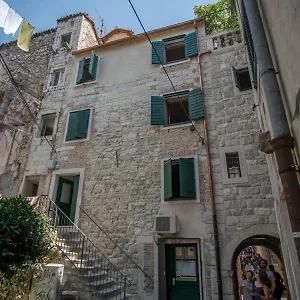 Gasthuis Jr Luxury Guesthouse2, Split